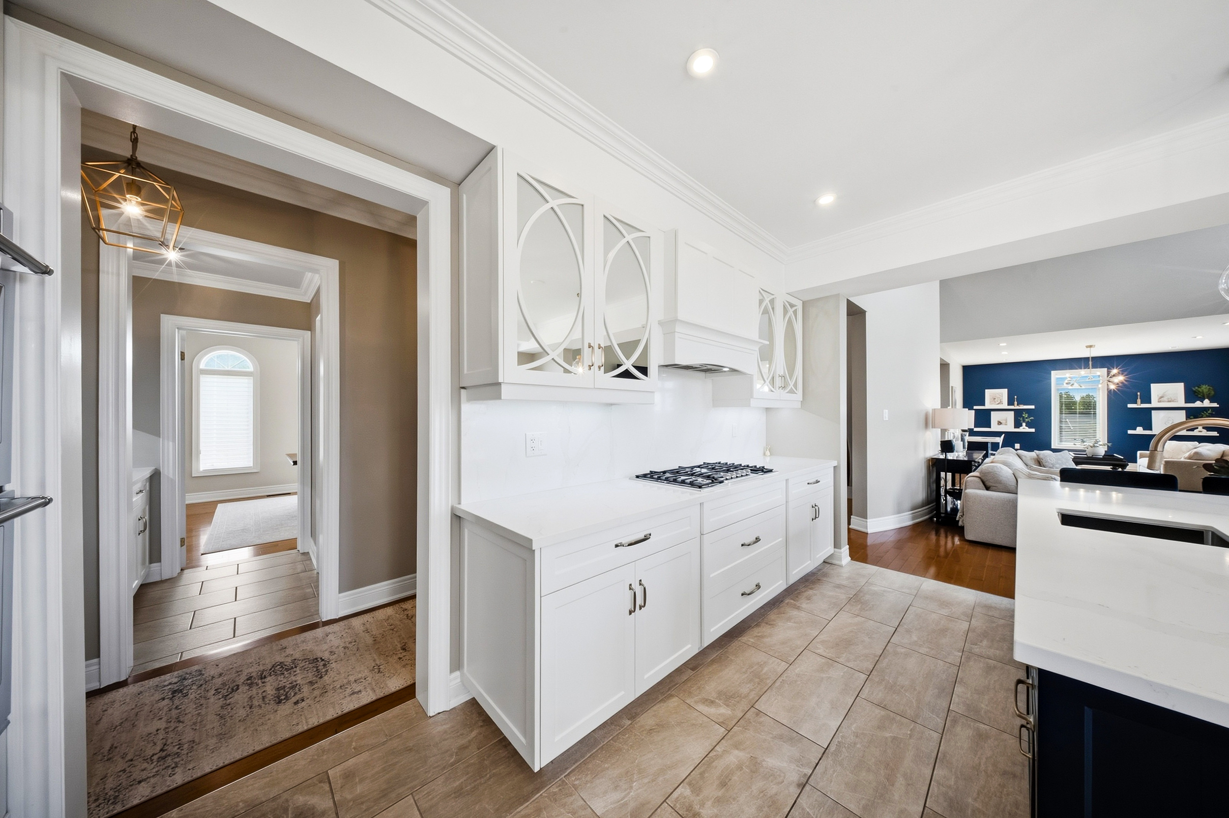 4 MORRISON COURT