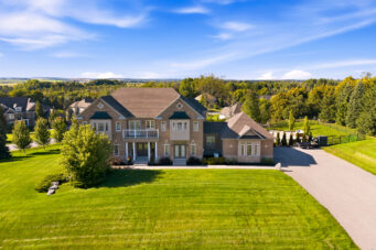 4 MORRISON COURT